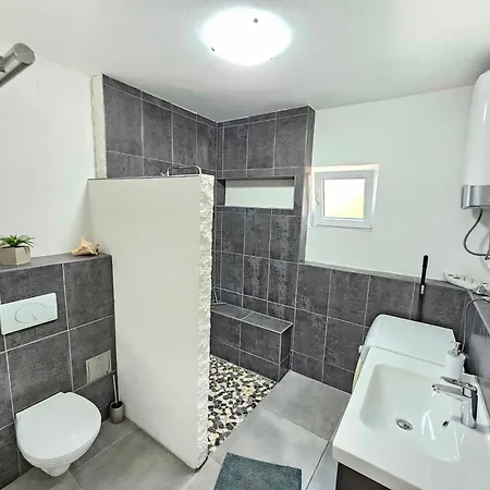 In 36495 Appartement Novi Vinodolski