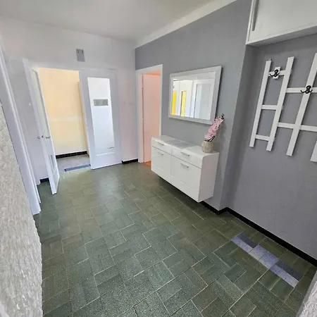 Apartament In 36495